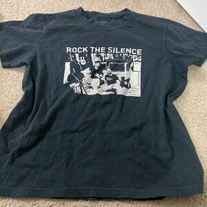 brandy melville rock the silence tee